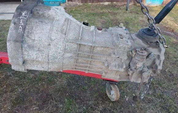 Nissan Pathfinder R51 Manual 5 speed gearbox