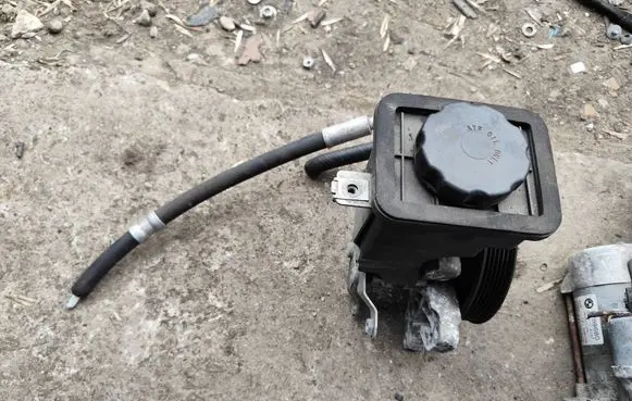BMW 5 E60 E61 Power steering pump 7693974 7787106 7693974101