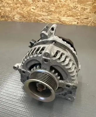 Honda CR-V Generator/alternator 1042101540 GSJ5464