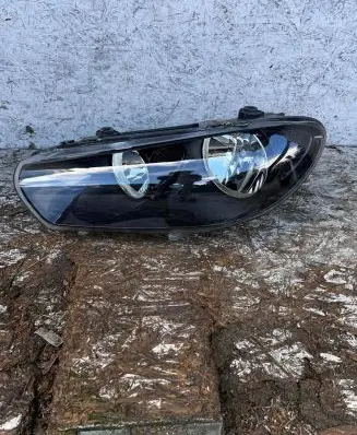 Volkswagen Scirocco Headlights/headlamps set 1K8941006C 1K8941005C