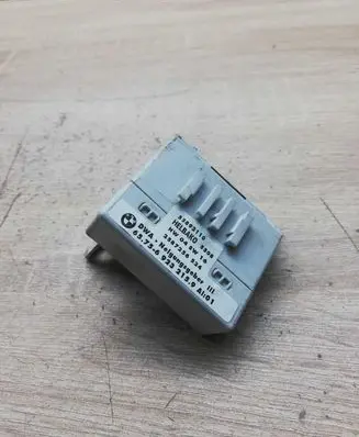 BMW 5 E39 Alarm relay 6923215 55892110