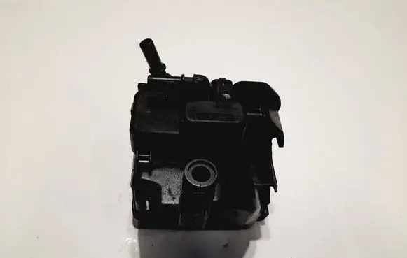 Peugeot 3008 I Fuel filter housing 