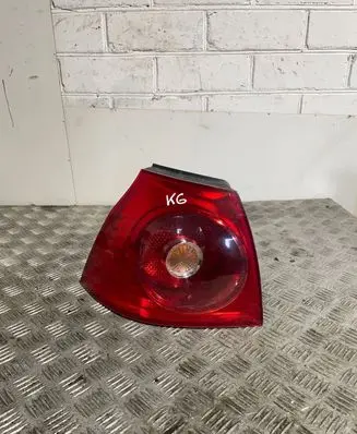 Volkswagen Golf V Rear/tail lights 1K6945095N B01765692 28490102