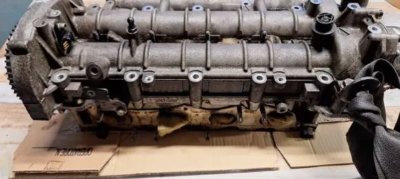 Opel Zafira B Engine head 26570307 6AS9C1P 46822135