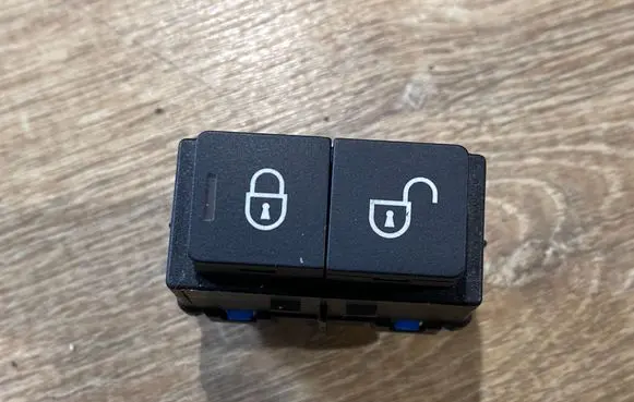 Land Rover Range Rover Sport L494 Central locking switch button CPLA14017AD 551062