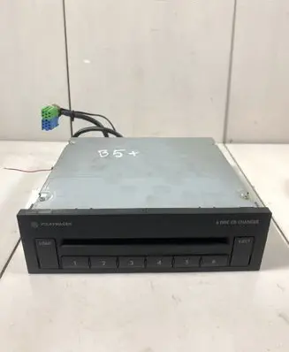 Volkswagen PASSAT B5.5 Navigation unit CD/DVD player 3B7035110