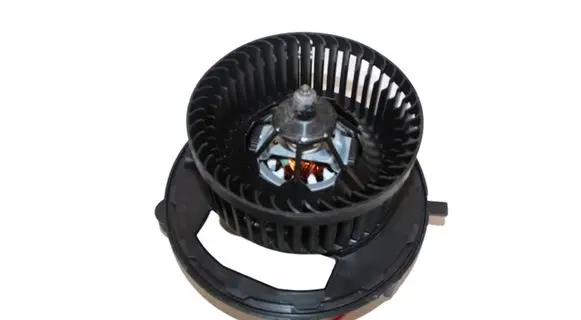 Volkswagen Tiguan Heater fan/blower 5WB819021A