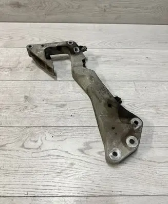 BMW 3 F30 F35 F31 Gearbox mounting bracket 6769281