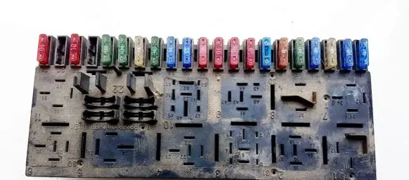 Audi 80 90 B3 Fuse box set 443941822B 896051SHO