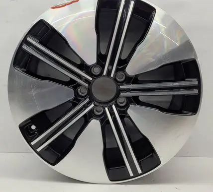 Mercedes-Benz EQA R18 alloy rim 