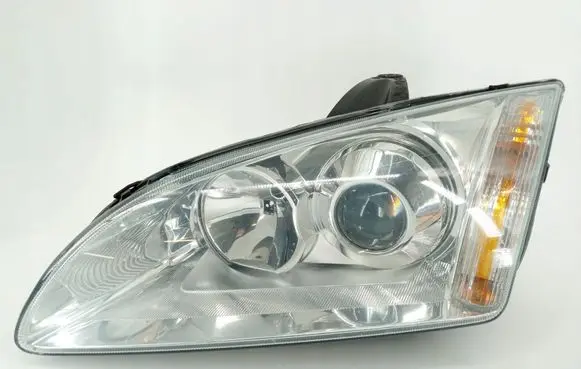 Ford Focus Headlight/headlamp 