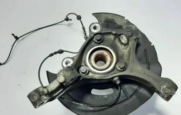 Opel Insignia B Front wheel hub 13507016 23384197