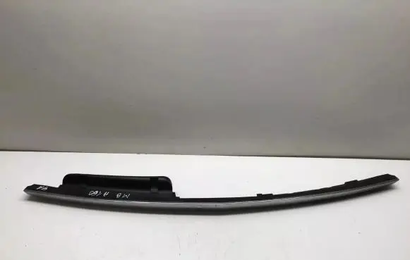 Mercedes-Benz A W169 Engine hood trim 1698800383