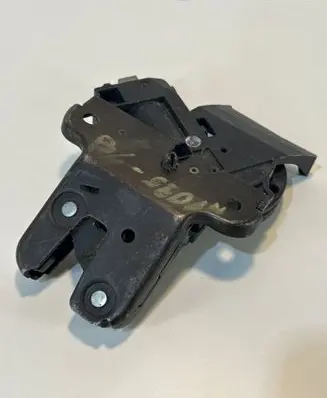 Audi A4 S4 B8 8K Tailgate/trunk/boot lock/catch/latch