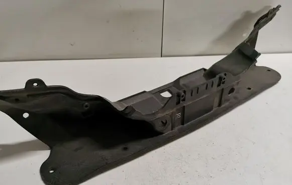 BMW X5 E70 Other engine bay part 7169422