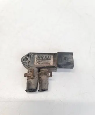 Volkswagen Crafter Exhaust gas pressure sensor 076906051B