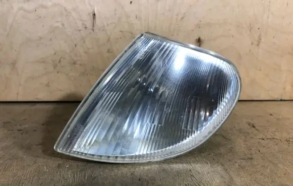 Peugeot Partner Front indicator light 9621302680 VALEO 67724571