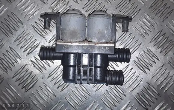 BMW M5 Coolant heater control valve 147412137
