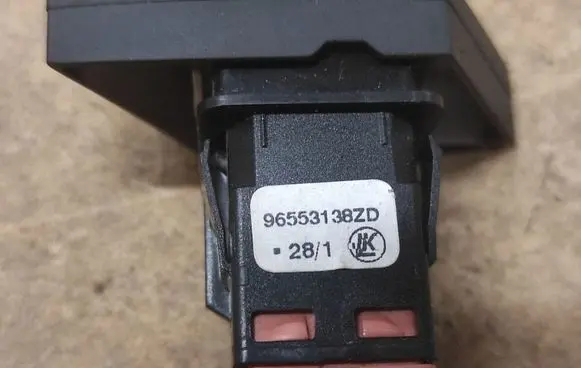 Citroen C4 I Picasso ESP (stability program) switch 96553138ZD
