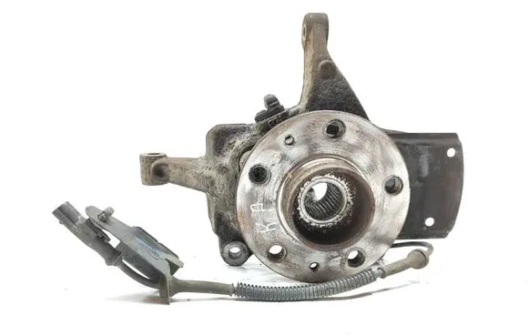 Renault Trafic III (X82) Front wheel hub