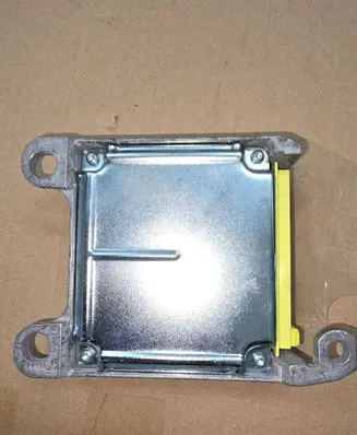 Toyota Avensis T250 Airbag control unit/module 215767102