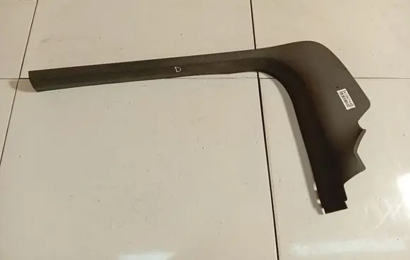 Ford Focus Front sill trim cover 3M51R13200B
