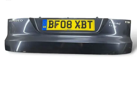 Ford Mondeo MK IV Tailgate trim