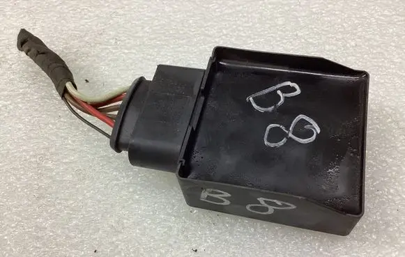 Volkswagen PASSAT B8 Fuel injection pump control unit/module 5Q0906121R
