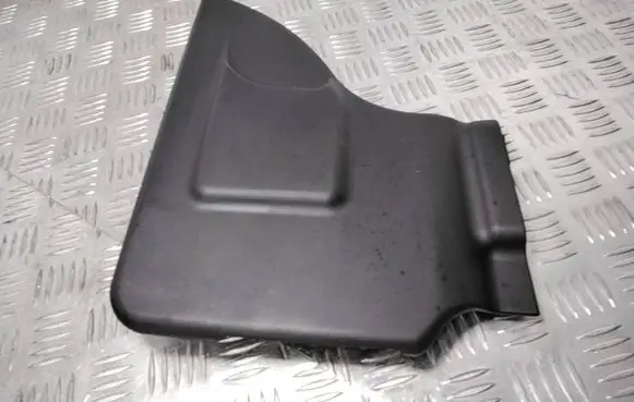 Volkswagen PASSAT B5.5 Other engine bay part 058133849C WJD8340