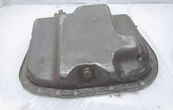 Oil sump