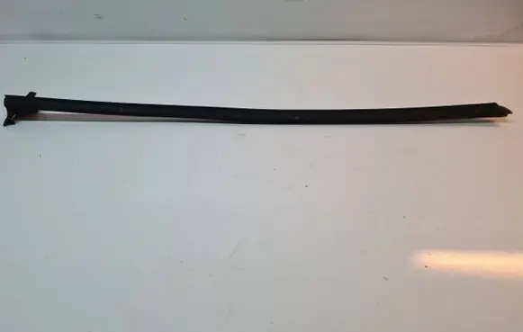 Volvo C70 Rubber seal front coupe door window 08600436