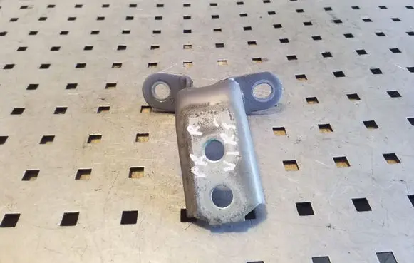 Toyota Verso Front door upper hinge
