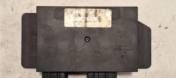 Volkswagen PASSAT B5 Comfort/convenience module 5DK00769701 3B0959796