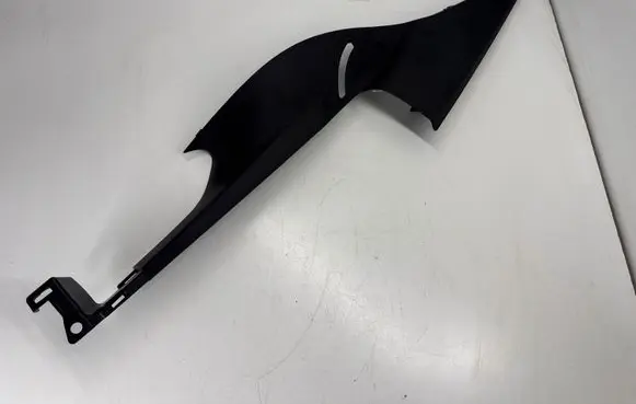 Chevrolet Camaro (C) pillar trim 84753712 84116359 84116360