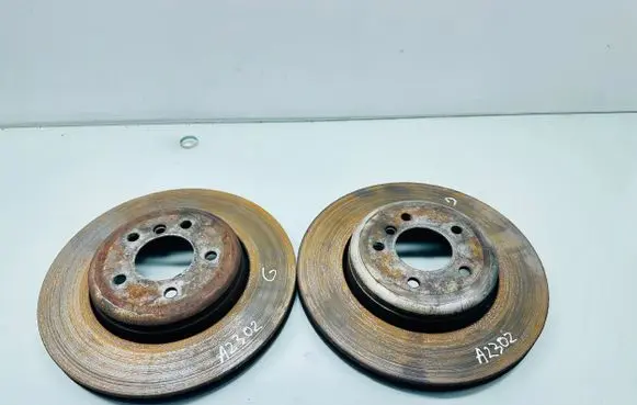 BMW 5 E60 E61 Rear brake disc A2202