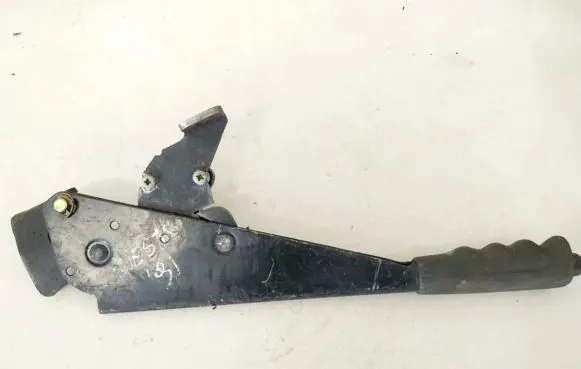 Handbrake/parking brake lever assembly