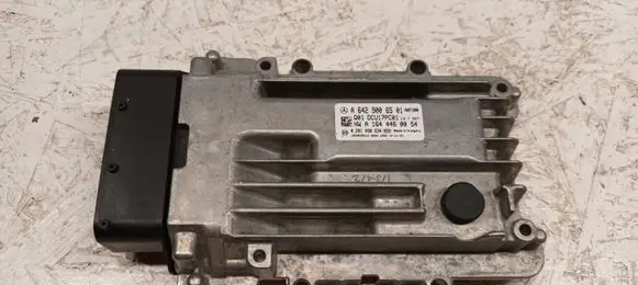 Mercedes-Benz E W212 Adblue control unit A6429006501