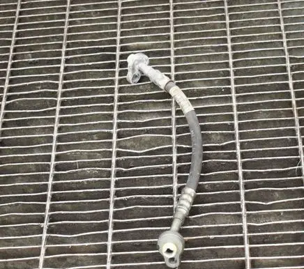 Volvo XC60 Air conditioning (A/C) pipe/hose 31332755