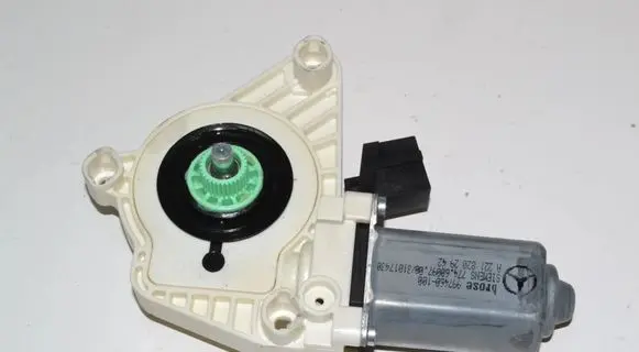 Lexus IS 220D-250-350 Rear door window regulator motor A2218202942