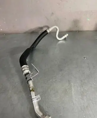 Renault Captur II Air conditioning (A/C) pipe/hose 924543124R