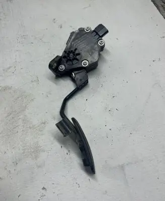 Lexus IS 220D-250-350 Accelerator throttle pedal 7811053030 1988007241 01J18B00020
