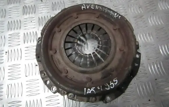 Toyota Avensis T220 Pressure plate 
