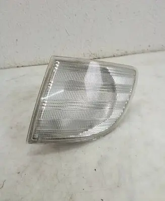Mercedes-Benz Vito Viano W638 Front indicator light 6R01489