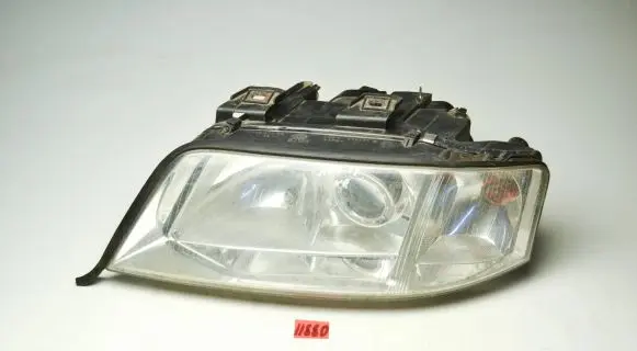 Audi A6 S6 C5 4B Headlight/headlamp 14847300