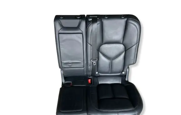 Porsche Cayenne (92A) Rear seat 