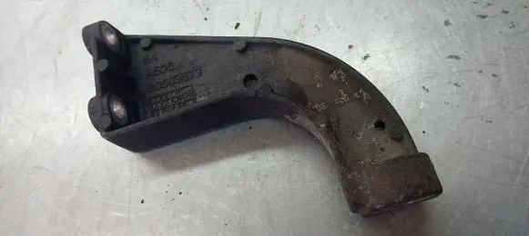 Fiat Doblo Fender mounting bracket