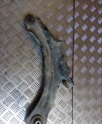 Renault Scenic II - Grand scenic II Front lower control arm/wishbone