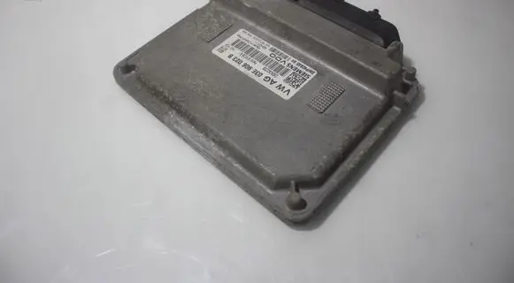 Skoda Fabia Mk2 (5J) Engine control unit/module ECU 5WP40845