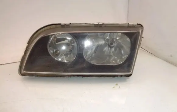 Volvo S40, V40 Headlight/headlamp