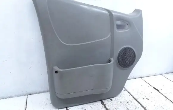 Opel Vivaro Front door card panel trim 91165801 7700313074